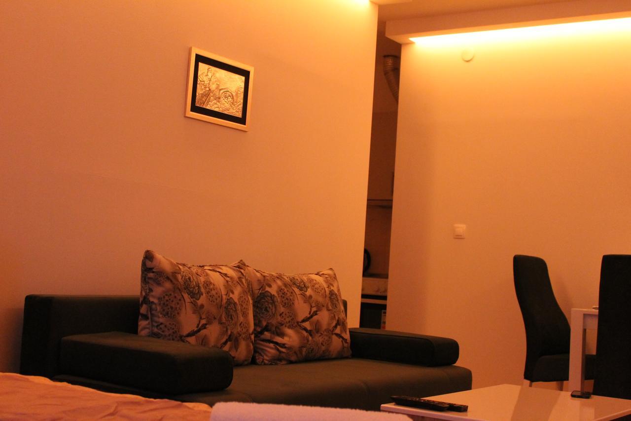 "E&S" Apartment Μόσταρ Εξωτερικό φωτογραφία
